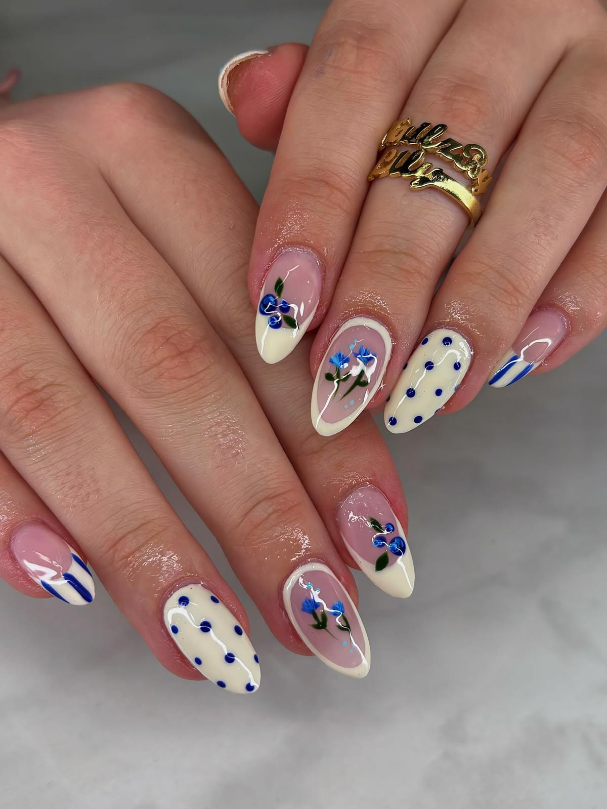 Almond Nails (10)