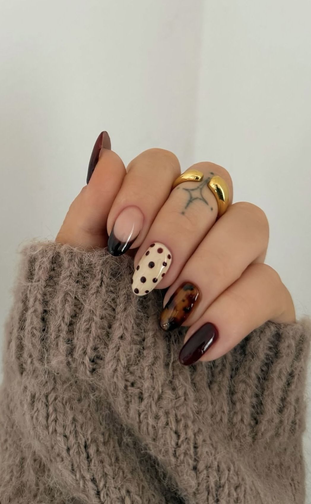 40+ November Nails for a Cozy &amp; Trendy Fall Look 🍂💅
