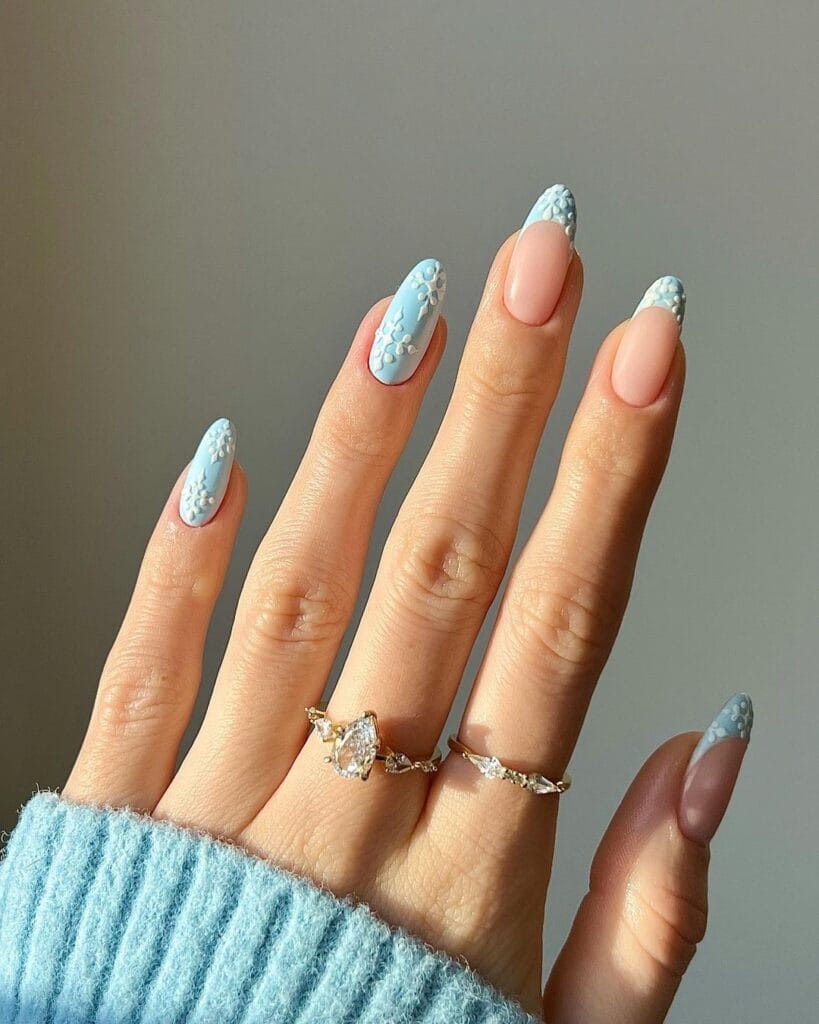 35+ Christmas Snowflake Nails You'll Love