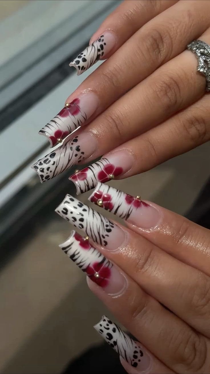 Baddie Square Nails (11)