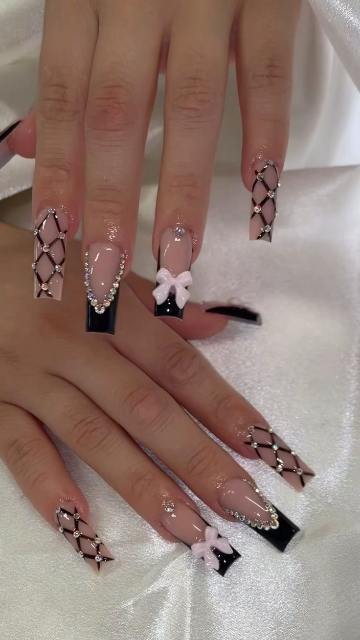 Baddie Square Nails (15)
