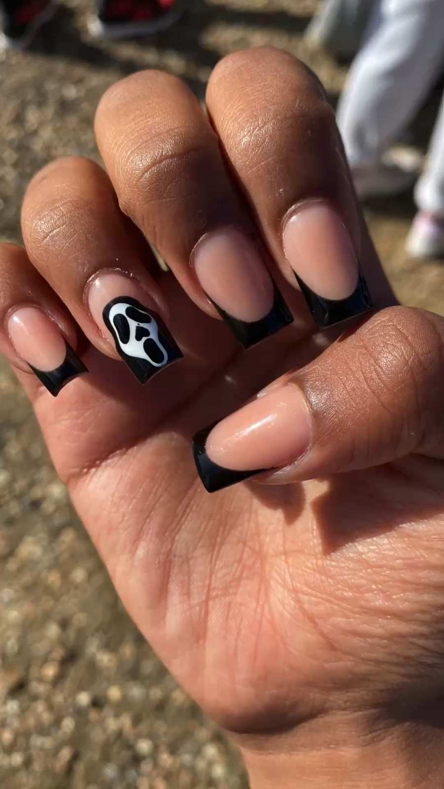 40+ Spooky Halloween Nails for a Cute October Look 🎃🖤