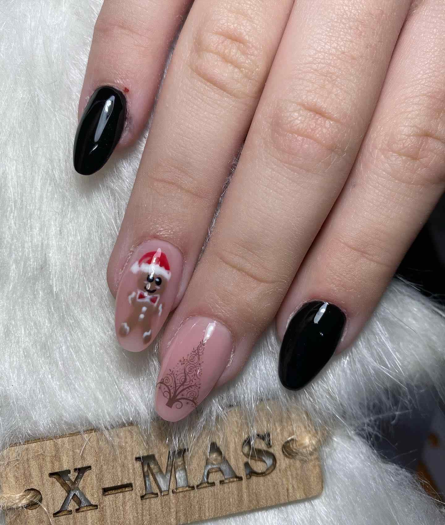 Black Gingerbread Oval Nails
