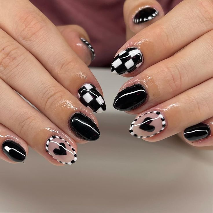 Black Short Nails