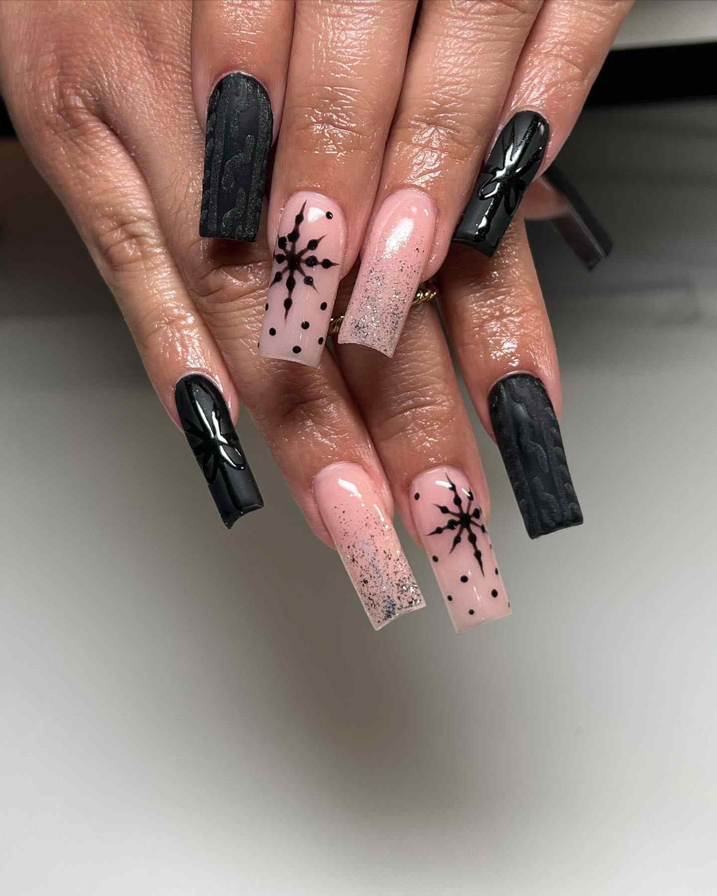 Black Sweater Snowflake Square Nails
