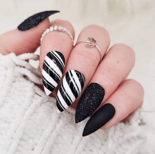 Black White Candy Stripe Nails