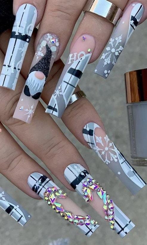 35+ Long Christmas Nails You'll Love