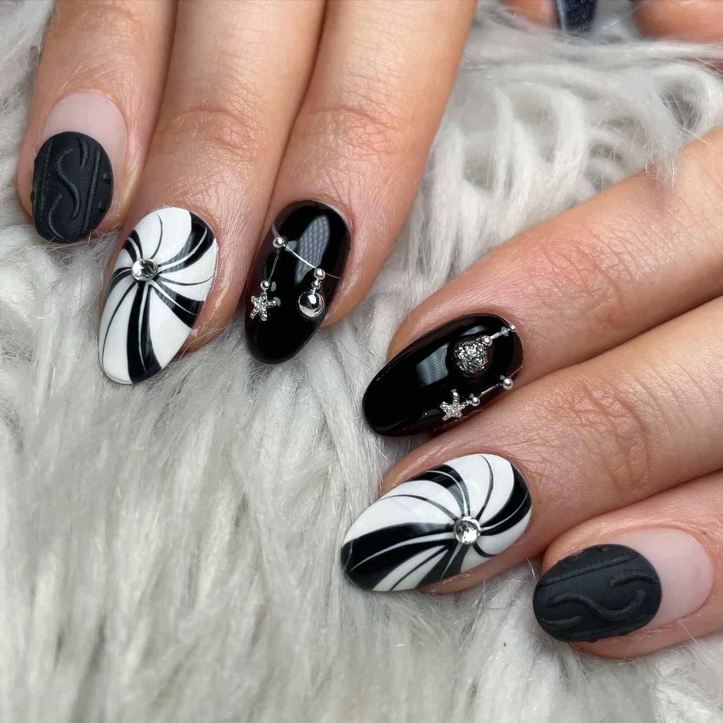 Black White Peppermint Swirl Nails