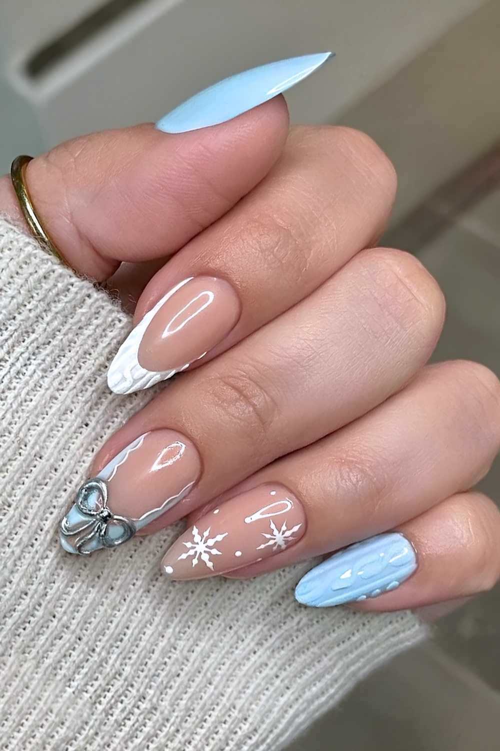 Blue Sweater Bow Charm Nails