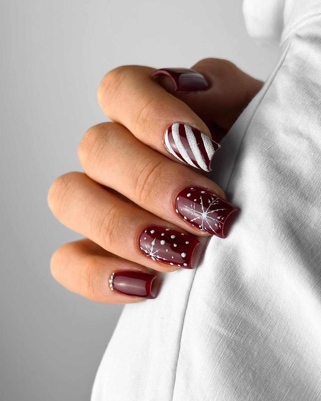 Burgundy Candy Stripe Snowflake Square Nails