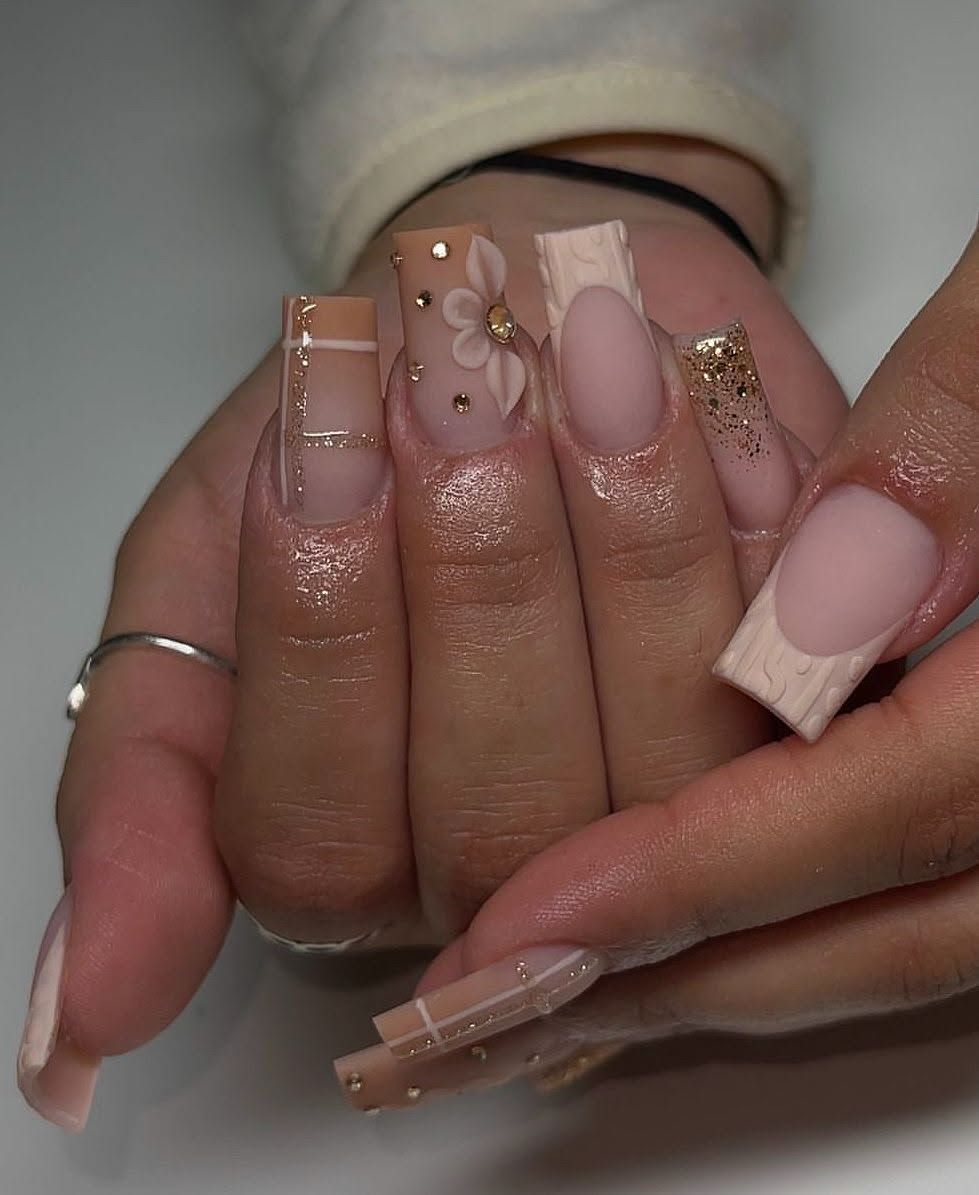Cable Knit Sweater And 3d Flower Square Fall Nails