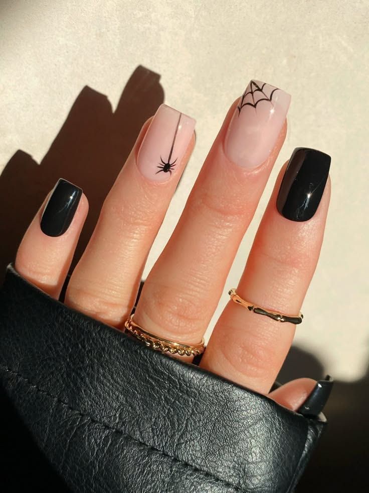 Chic Glossy Black And Dangling Spider Cobweb Square Nails