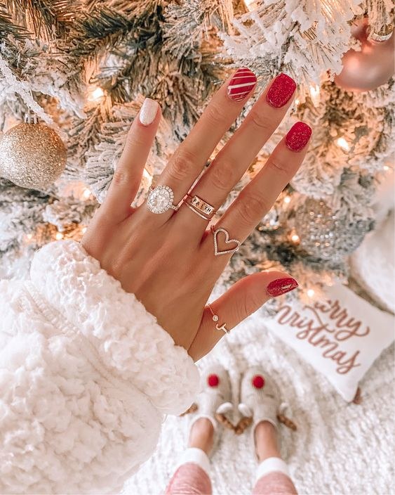 Christmas Classic Red Nails