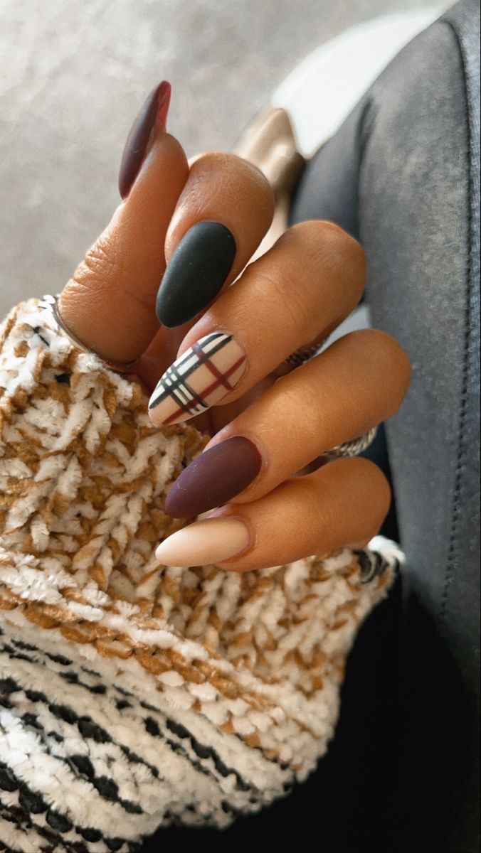 Cozy Brown & Olive Fall Nails