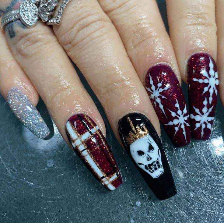 Crimson Gothic Noel Skull Goth Nails