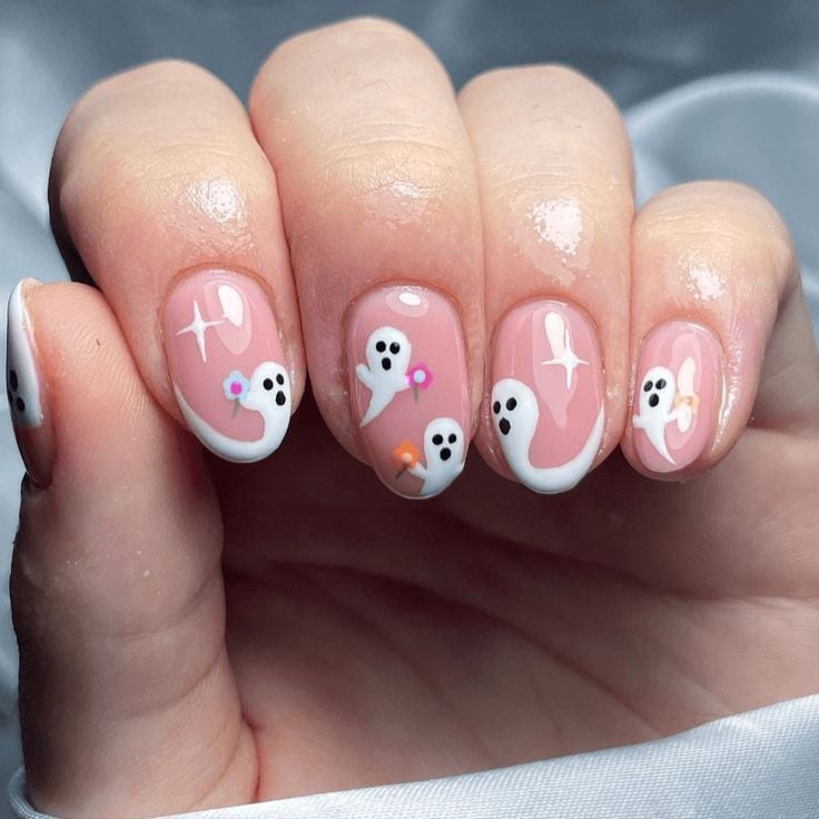 Cute Halloween Ghost Nails