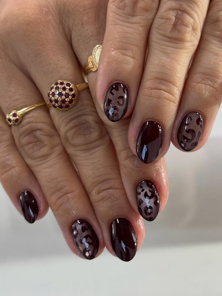 Dark Brown Leopard Print Nails Glossy Short Oval