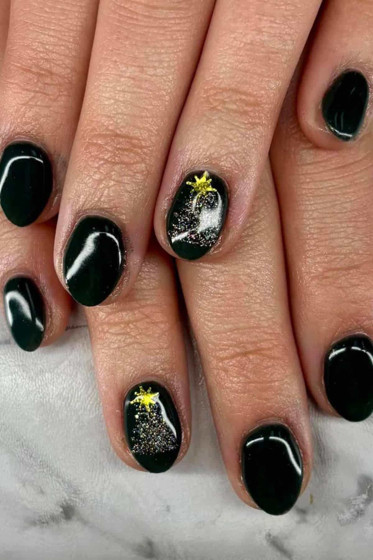 Dark Green Gold Star Tree Nails