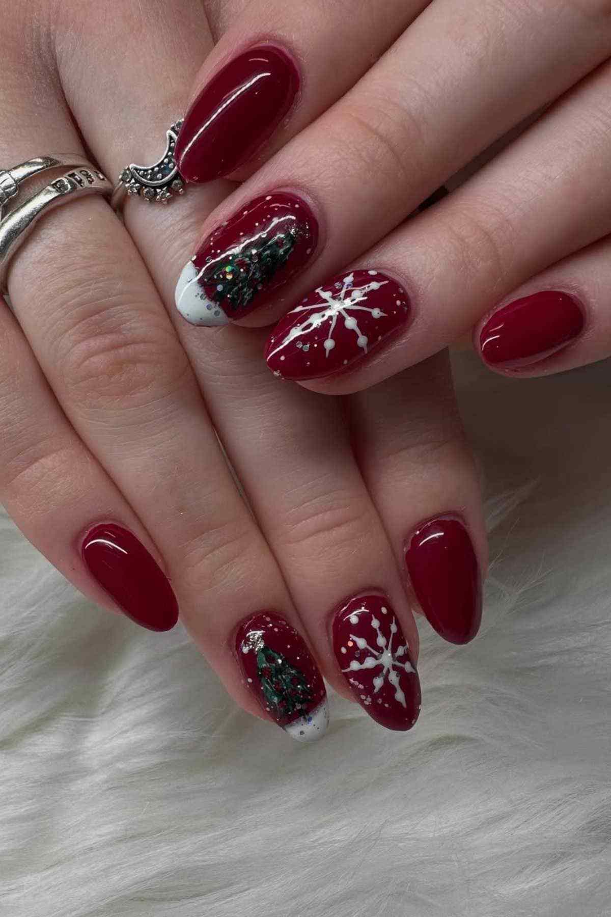 Deep Red Tree Snowflake Nails