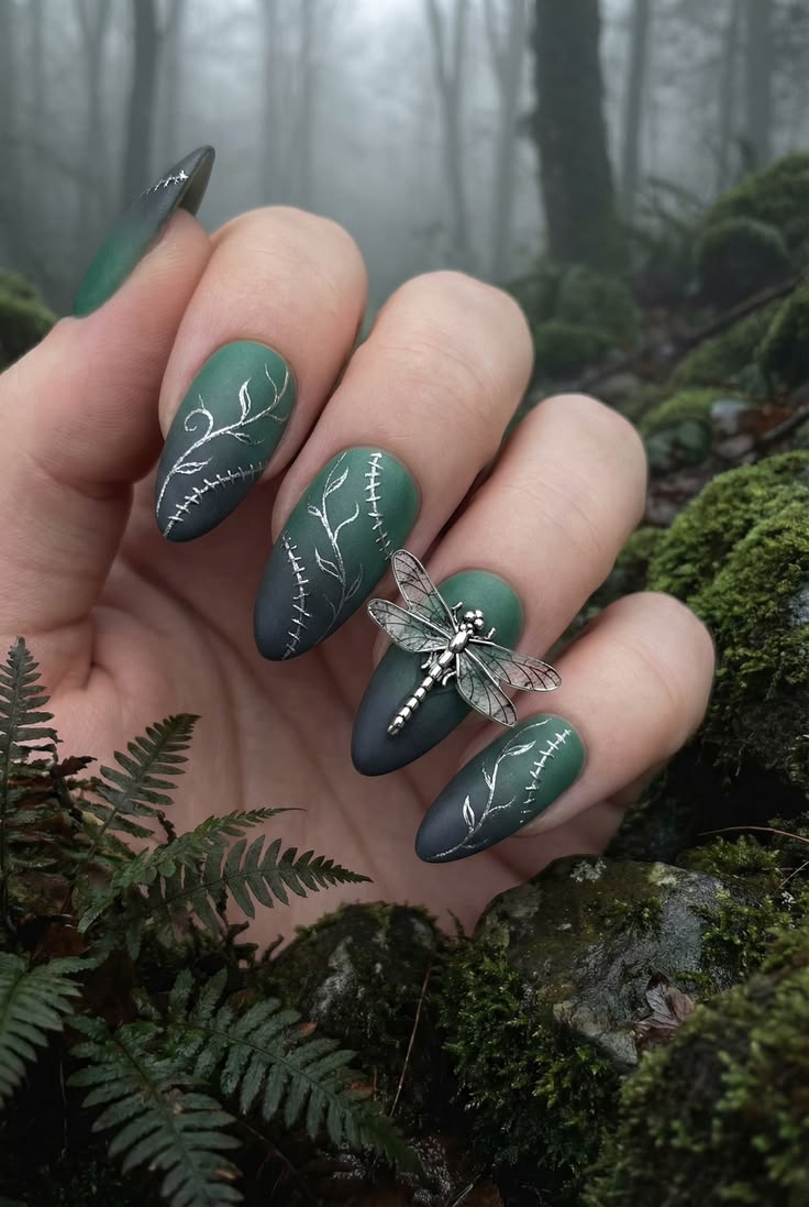 Dragonfly Nails (11)