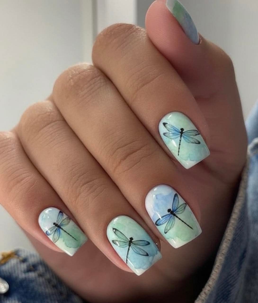 Dragonfly Nails (6)
