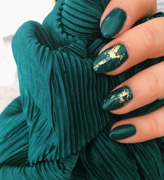 Emerald Green Gold Foil Nails