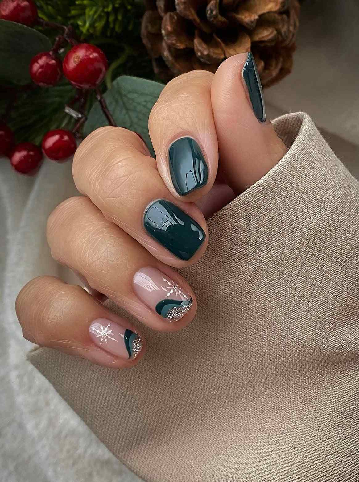 Emerald Green Snowflake Winter Nails