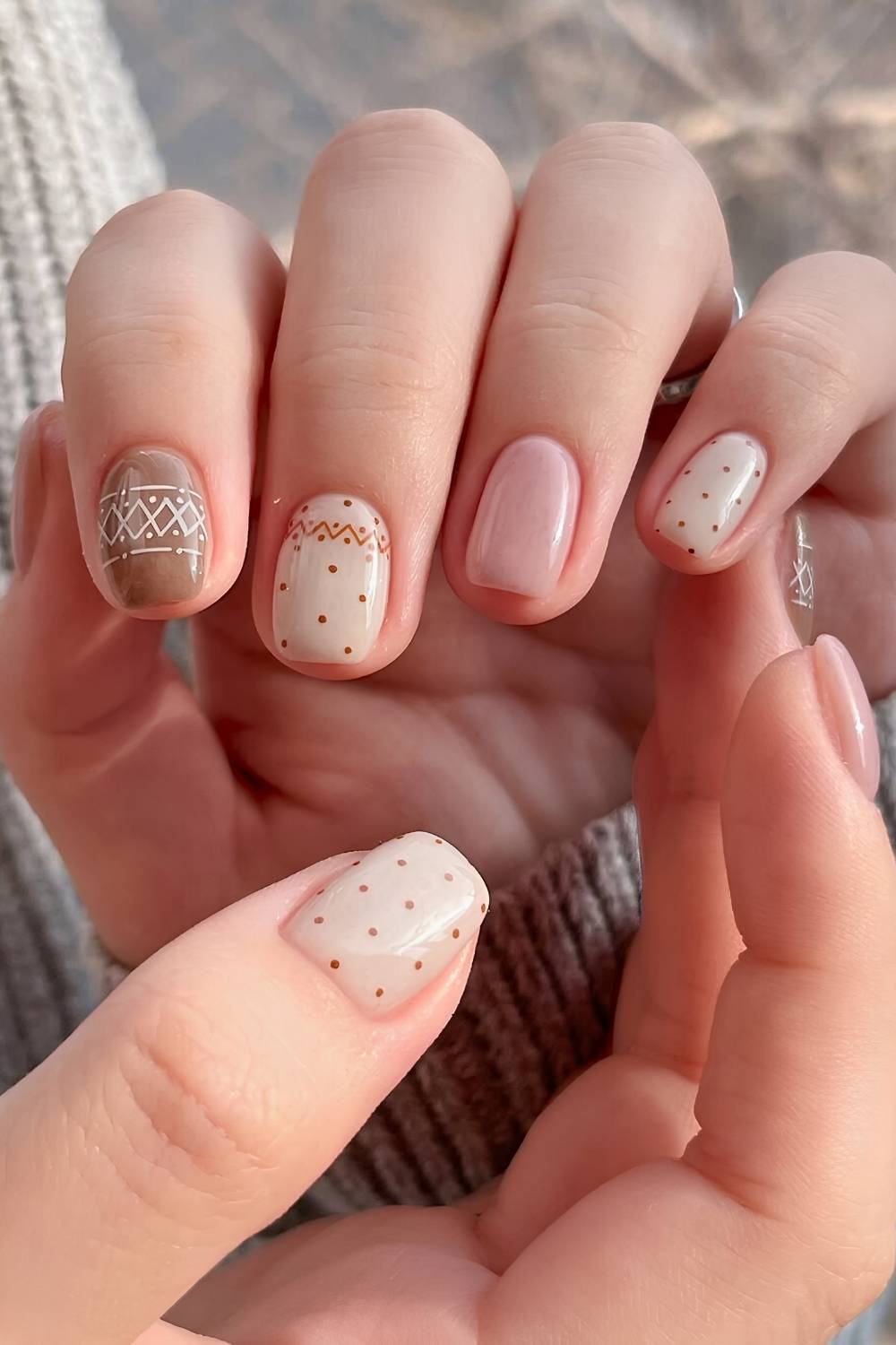 Fair Isle Neutral Short Nails
