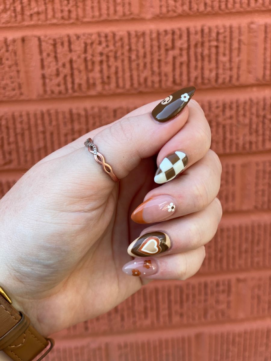 Fall Latte Nails