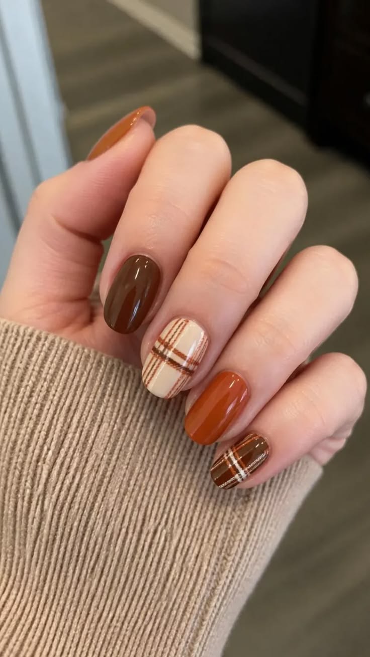 Farmhouse Fall Look Nails