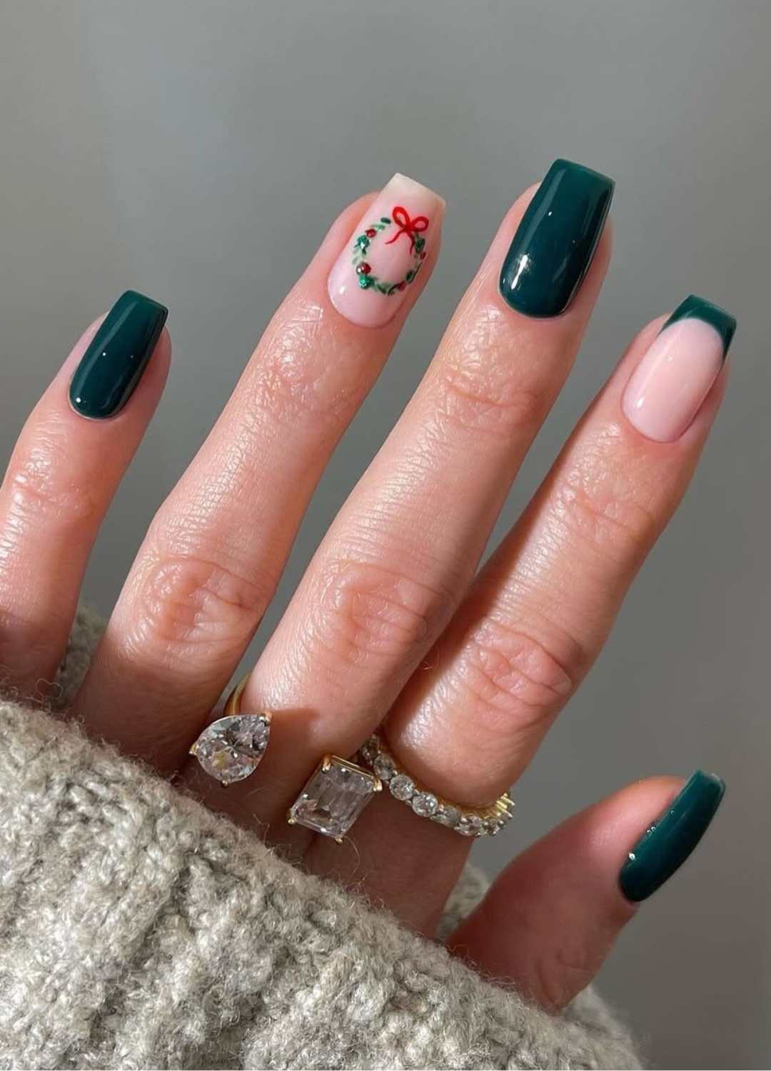 Festive Wreath Holiday Nails