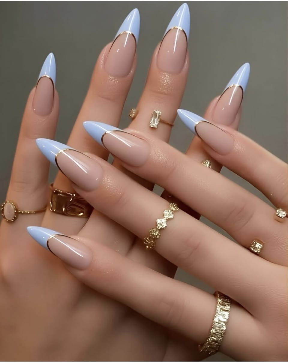 French Tip Nails (1)