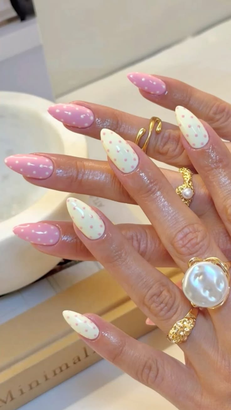 Gel Nails (15)