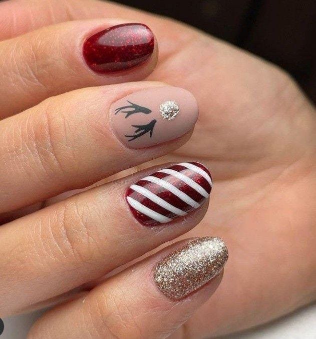Glitter Reindeer Candy Short Nails