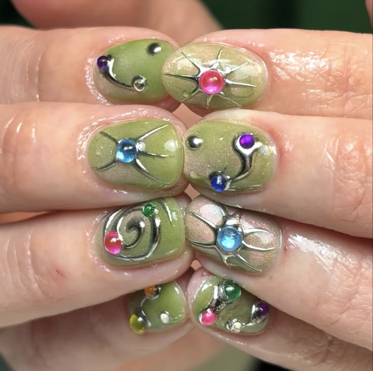 Green Gem Swirl Nails