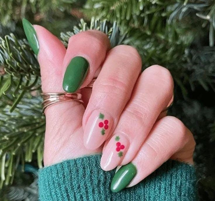 Green Holly Berry Short Nails