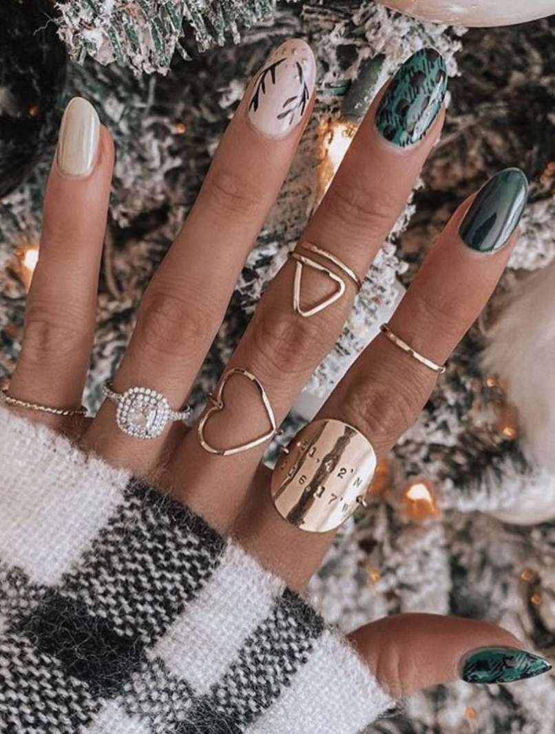 Green Winter Tree Nails