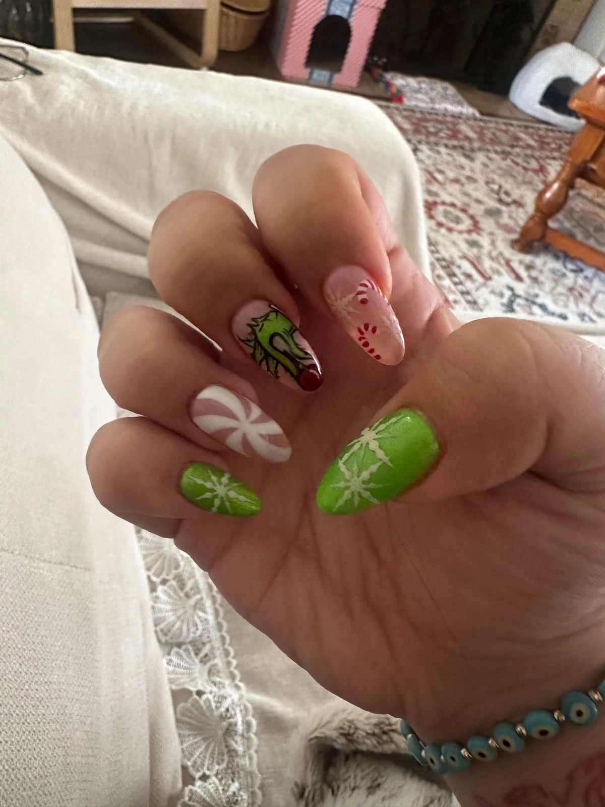 Grinch Face Medium Square Nails