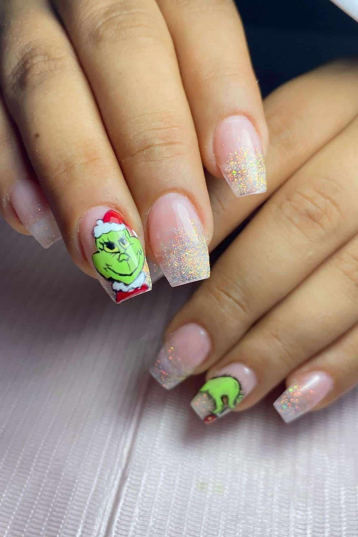 Grinch Face Ombre Glitter Nails
