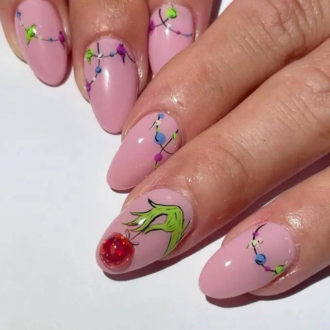 Grinch Face Pink Garland Nails