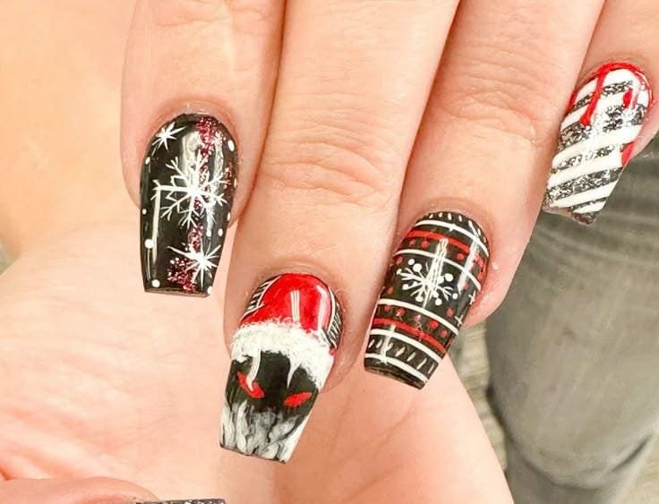 Krampus Chaos Snowflake Goth Nails