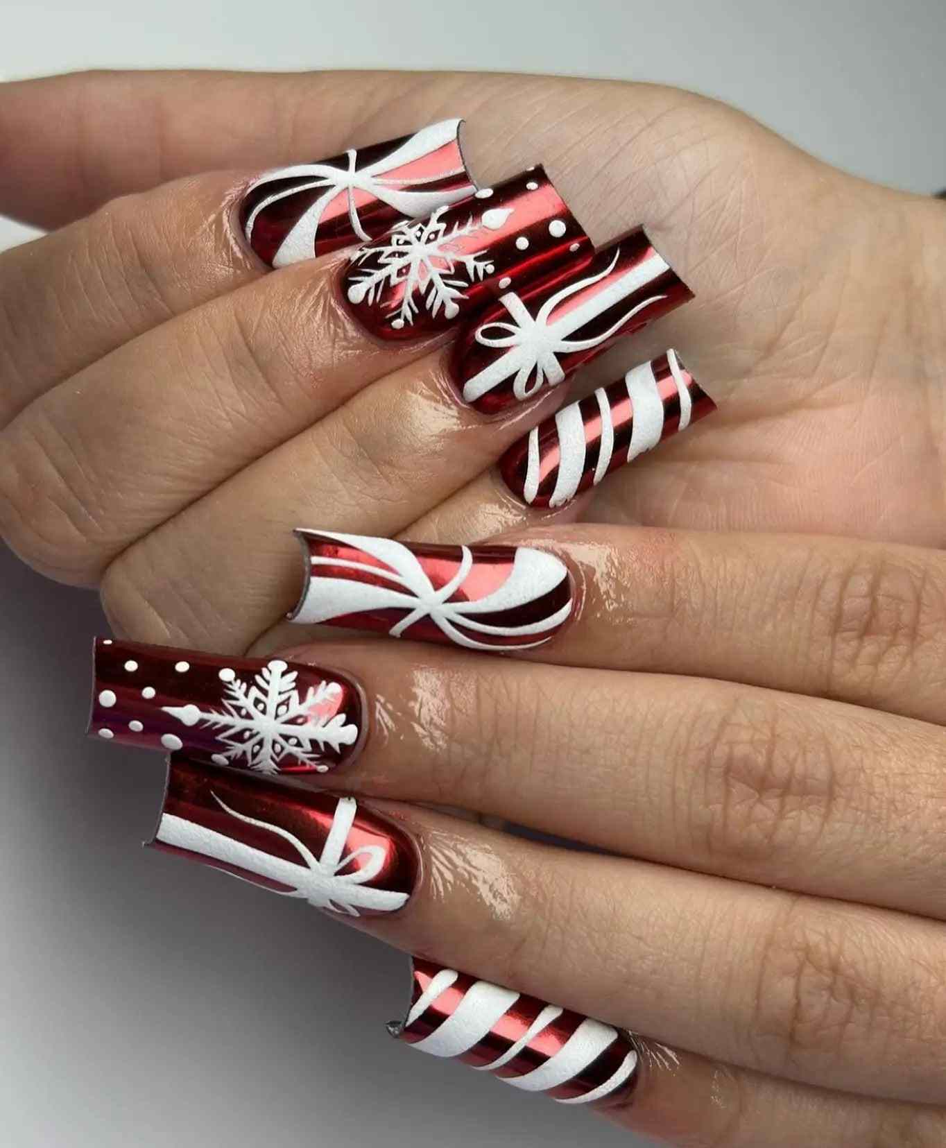 Metallic Red Coffin Swirl Bow Nails