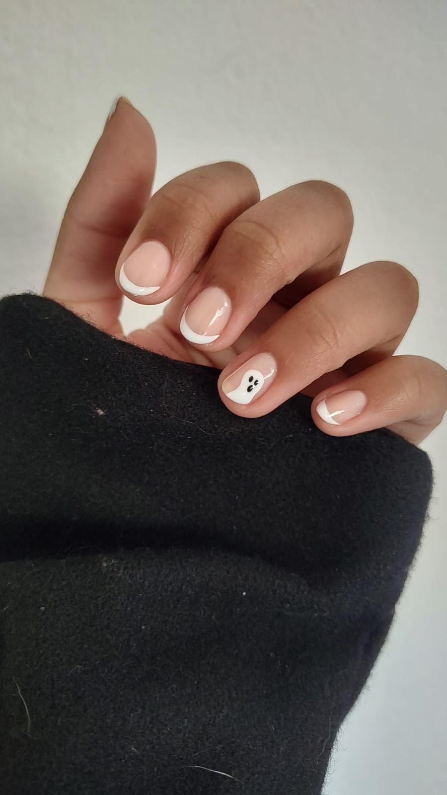 Micro Ghost French Nails