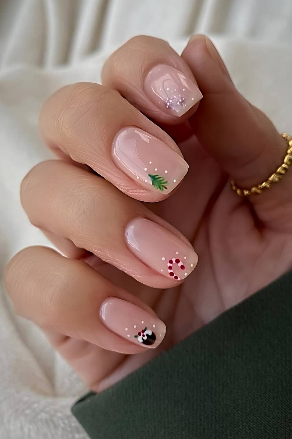 Milky Micro Christmas Art Easy Nails