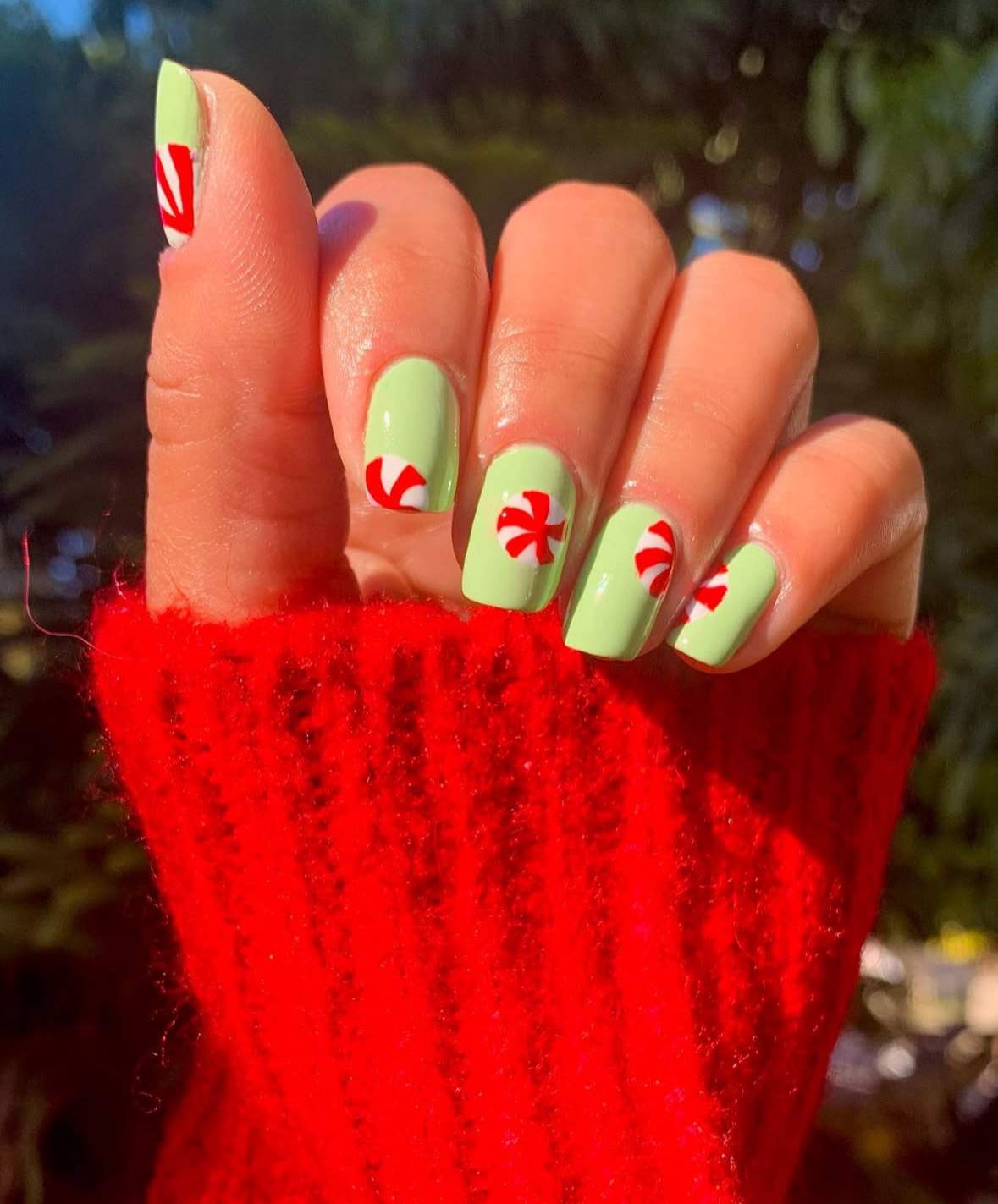 Mint Ice Peppermint Pop Nails