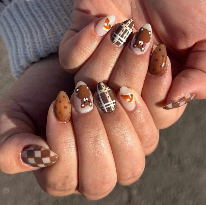 November Nails Cute Teddy Bear Plaid