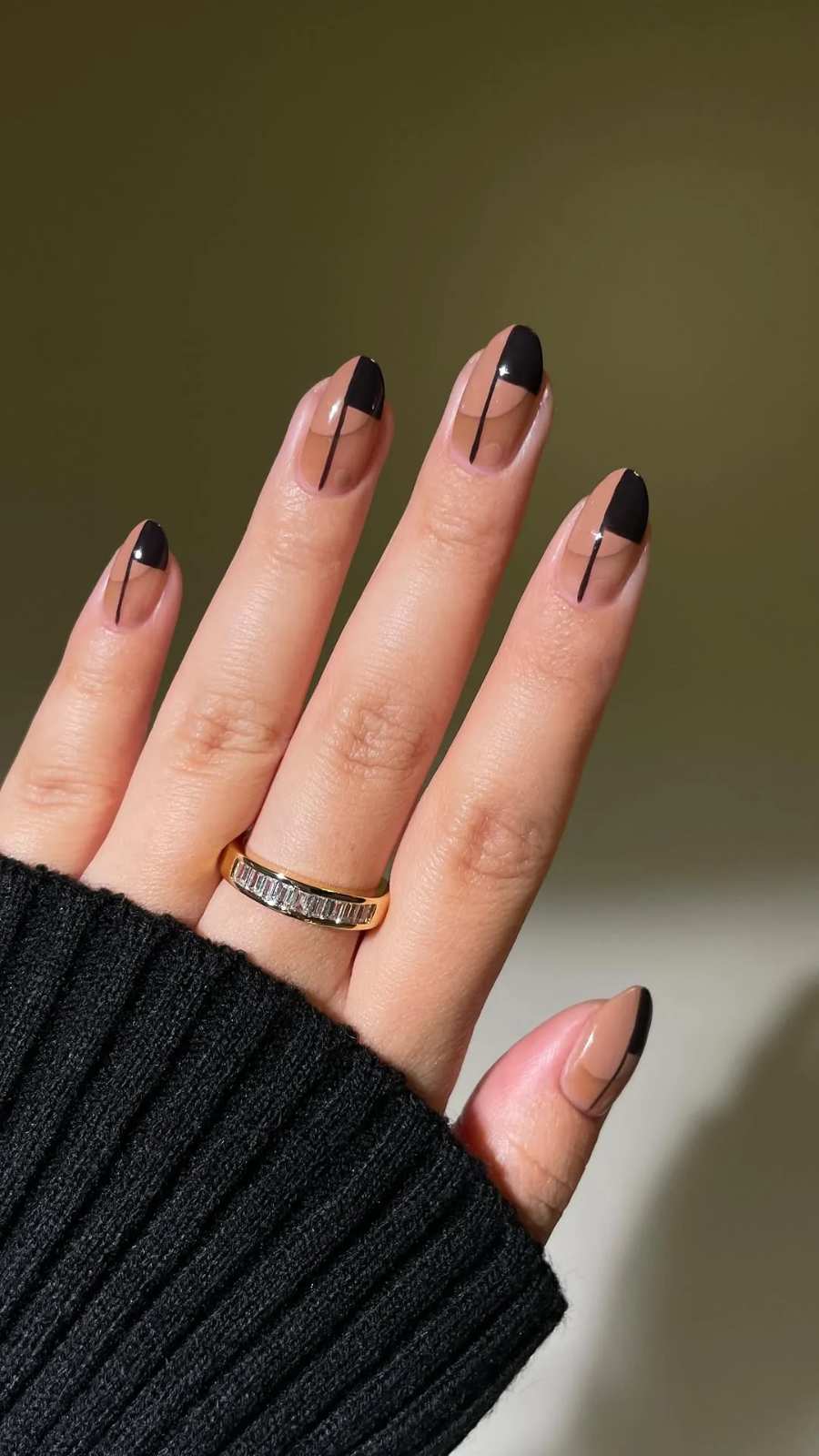 November Nails Minimalist Geometric Lines