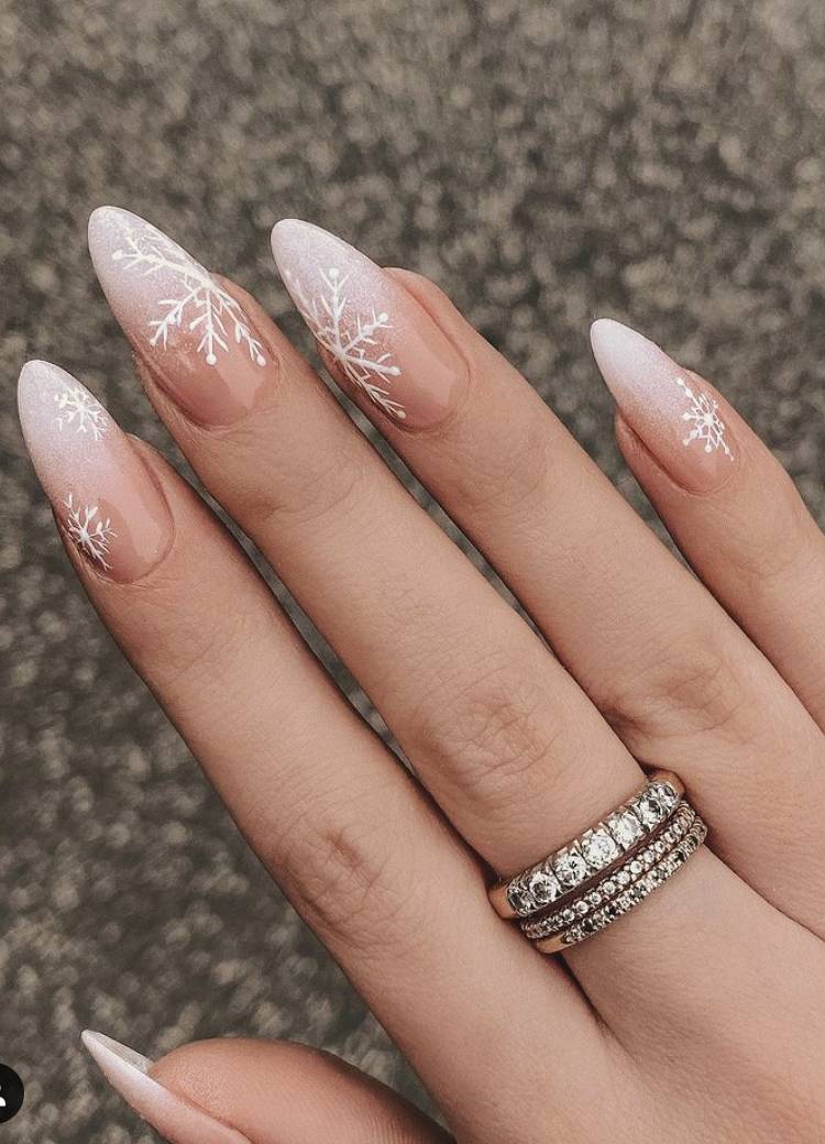 Ombre White Snowflake Winter Nails
