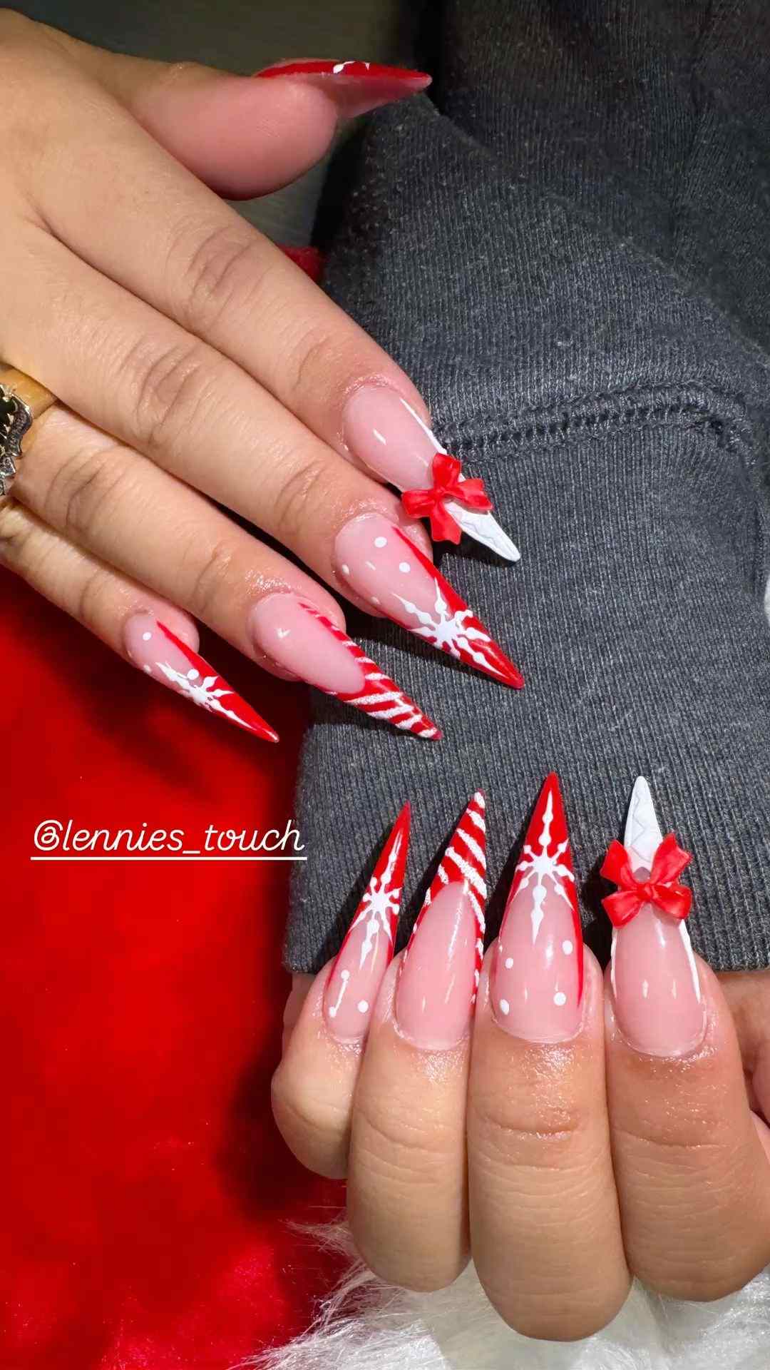 Peppermint Bow Stiletto Nails