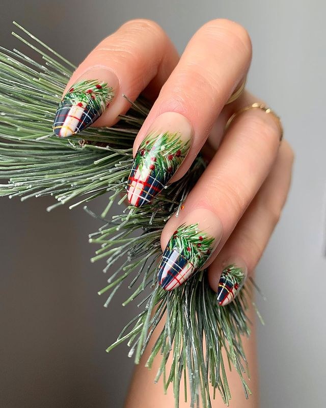 Pine Tip Almond Alt Green Nails